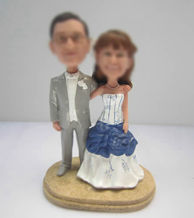 Personalized custom happy wedding cake bobbleheads
