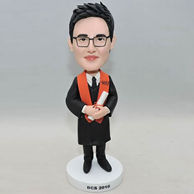 Custom bobbleheads gifts for a graduation students