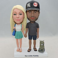 Aniversary custom bobbleheads with your pet on the base