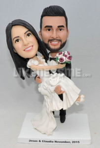 custom wedding cake toppers