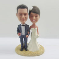 Personalized custom wedding cake bobbleheads