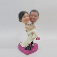 Customized wedding cake bobblehead dolls