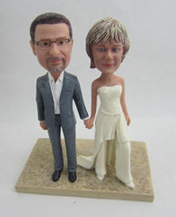 Personalized custom bobble head of wedding cake