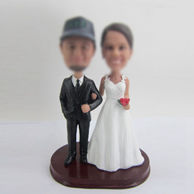 Custom wedding cake bobblehead dolls