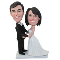 Personalized custom bobbleheads for wedding ceremony