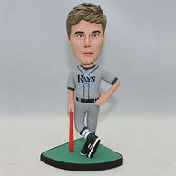 Personalized baseball player bobblehead whith gray jersey