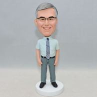 Normal standing men bobbleheads wear glasses