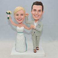 Custom wedding bobblehead with white flowers for wedding party