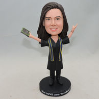 Peronalized graduation bobbleheads with diploma