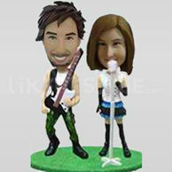 Bobblehead singers-10436