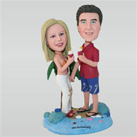 Custom sweet couple bobbleheads