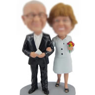 Custom bobbleheads of couple