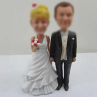 Wedding cake bobbleheads